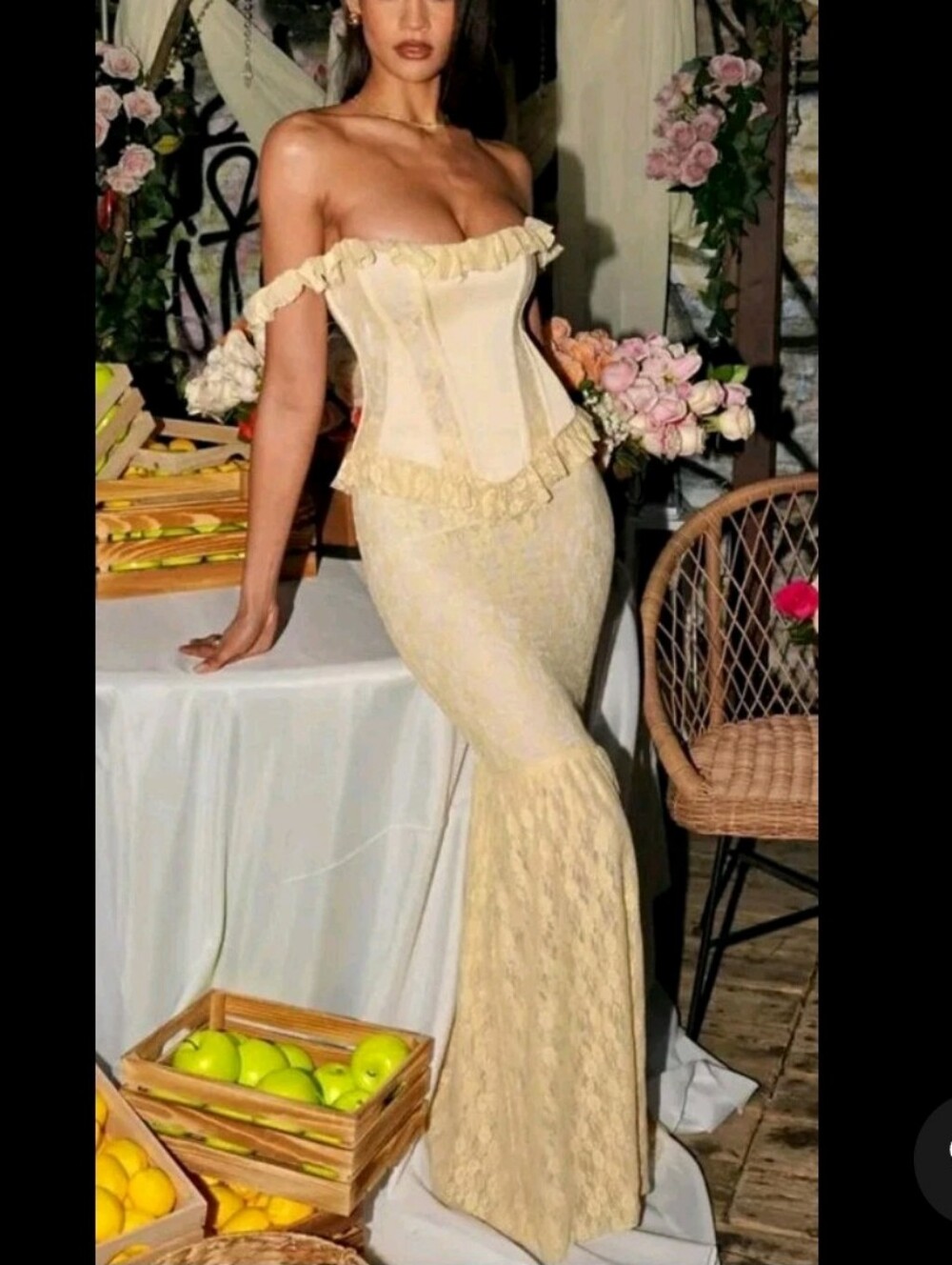 #831 Miss Circle Ersilia Pale Yellow Satin Lace Peplum Corset Maxi